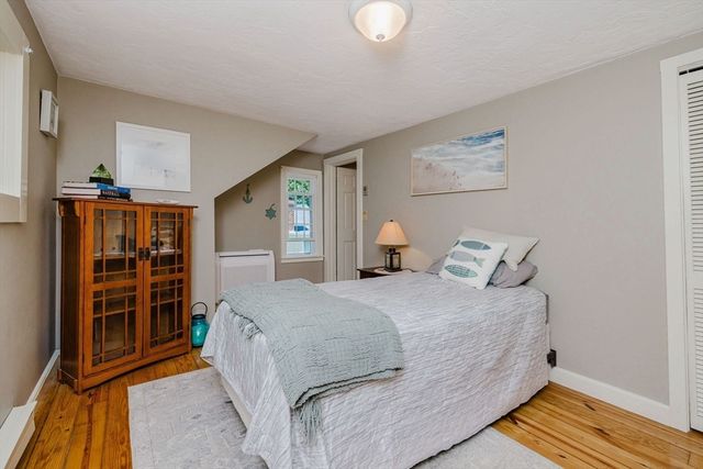63 Bay Shore Dr, Plymouth, MA 02360