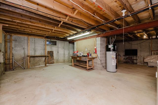 63 Bay Shore Dr, Plymouth, MA 02360