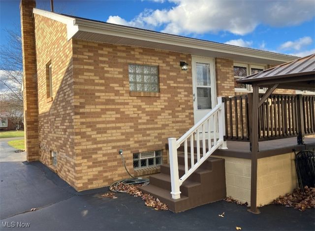 269 Westview Avenue, Hubbard, OH 44425