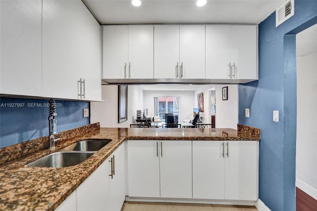 7610 Stirling Rd 207C, Davie, FL 33024