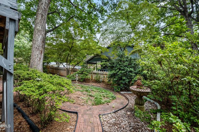2929 Rue Sans Famille, Raleigh, NC 27607