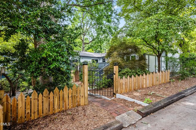2929 Rue Sans Famille, Raleigh, NC 27607