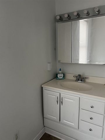 165 Capital Avenue, Battle Creek, MI 49017