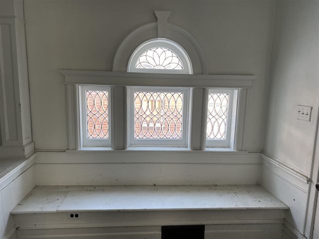 165 Capital Avenue, Battle Creek, MI 49017