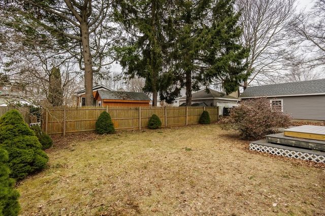 6 Hayes Ave, Beverly, MA 01915