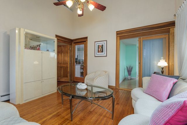 6 Hayes Ave, Beverly, MA 01915