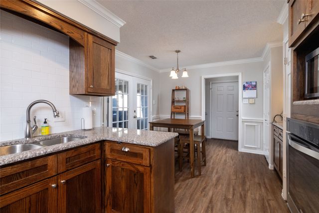 1154 Bent Oaks Drive, Denton, TX 76210