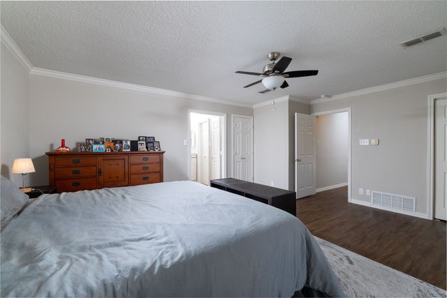 1154 Bent Oaks Drive, Denton, TX 76210