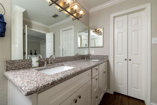 1154 Bent Oaks Drive, Denton, TX 76210