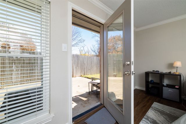 1154 Bent Oaks Drive, Denton, TX 76210