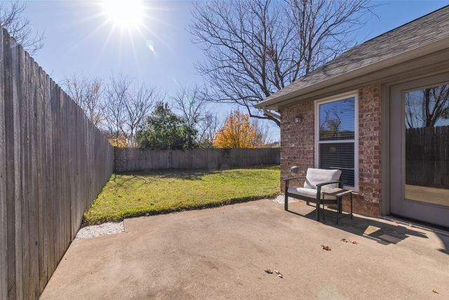 1154 Bent Oaks Drive, Denton, TX 76210