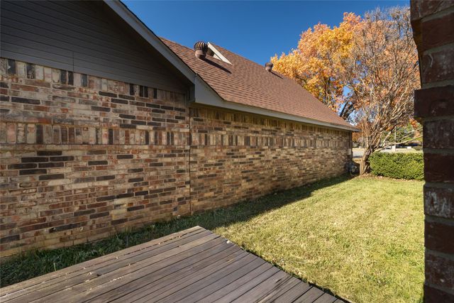 1154 Bent Oaks Drive, Denton, TX 76210