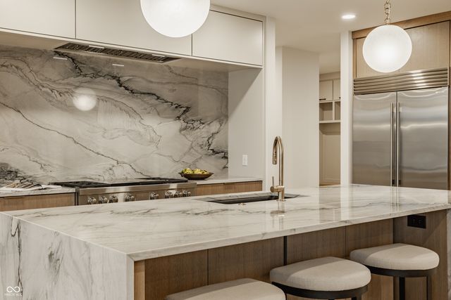 4094 Chapel Hill Court, Bargersville, IN 46106