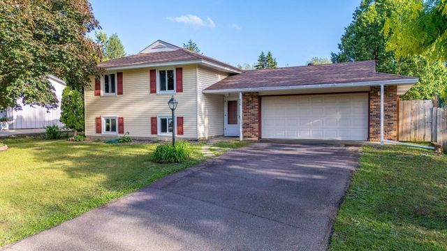 838 Jonathan Drive, Apple Valley, MN 55124