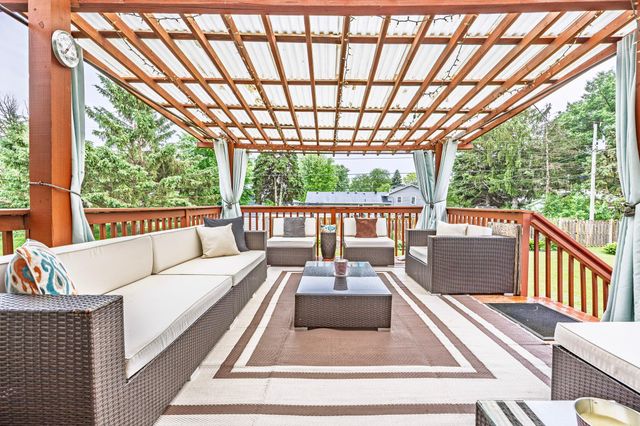 838 Jonathan Drive, Apple Valley, MN 55124