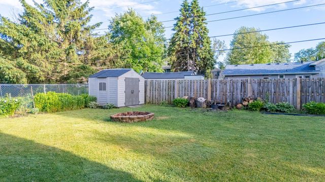 838 Jonathan Drive, Apple Valley, MN 55124