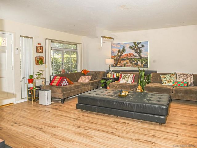 8314 Somerset Ranch Rd Unit: A, Paramount, CA 90723