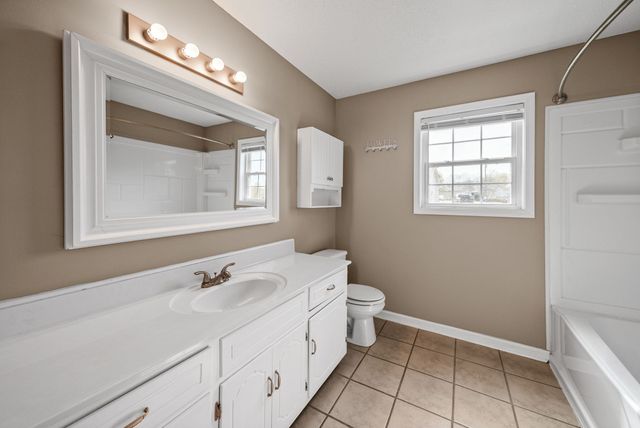 382 Brook Mead Dr, Clarksville, TN 37042