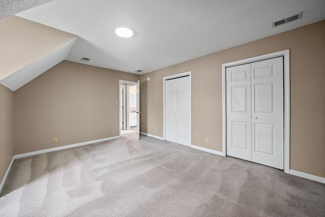 382 Brook Mead Dr, Clarksville, TN 37042