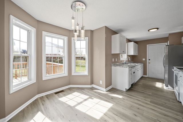 382 Brook Mead Dr, Clarksville, TN 37042