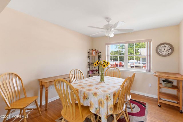 16 Cherry Street, Beachwood, NJ 08722