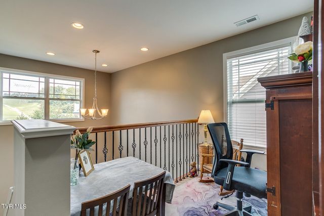 2720 Edinburgh Channel Road, Kingsport, TN 37664