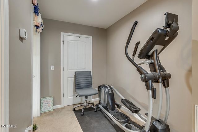 2720 Edinburgh Channel Road, Kingsport, TN 37664