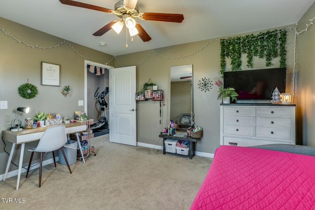 2720 Edinburgh Channel Road, Kingsport, TN 37664