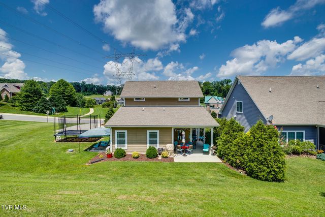 2720 Edinburgh Channel Road, Kingsport, TN 37664