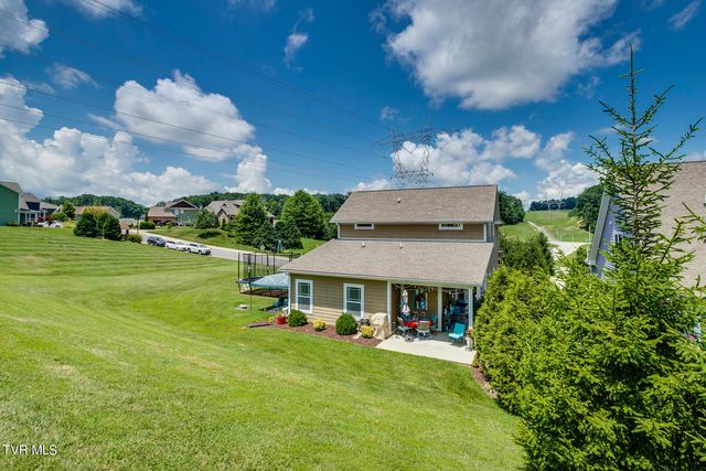 2720 Edinburgh Channel Road, Kingsport, TN 37664