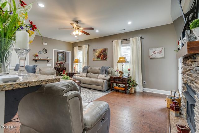 2720 Edinburgh Channel Road, Kingsport, TN 37664
