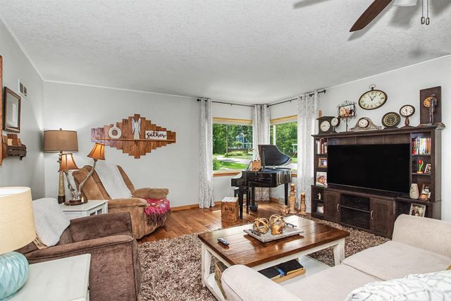 1023 3rd Street, Boone, IA 50036