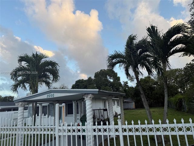 2998 NW 94th Street 2998, Miami, FL 33147