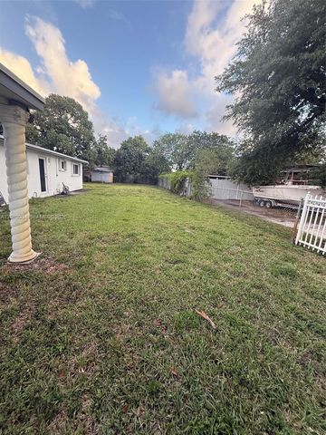 2998 NW 94th Street 2998, Miami, FL 33147