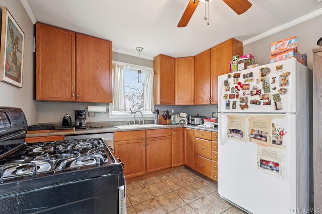 2 Moffatt Lane, Chester, NY 10918