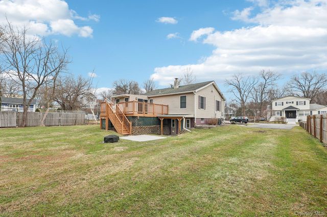 2 Moffatt Lane, Chester, NY 10918