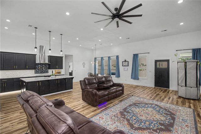 24885 Austin Road, Gravette, AR 72736