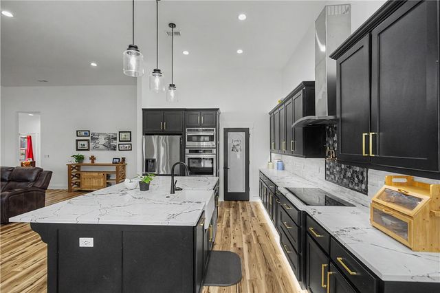 24885 Austin Road, Gravette, AR 72736