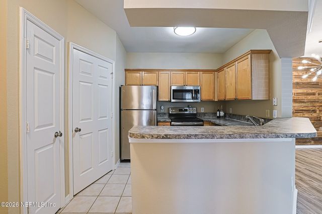10961 BURNT MILL Road 426, Jacksonville, FL 32256