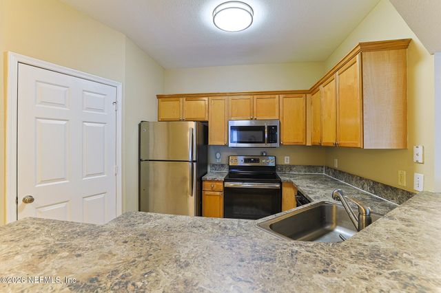 10961 BURNT MILL Road 426, Jacksonville, FL 32256