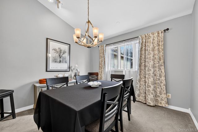 385 Route 284, Westtown, NY 10998