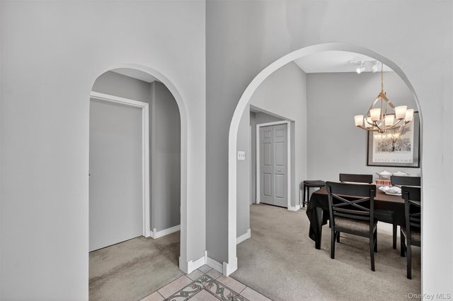 385 Route 284, Westtown, NY 10998