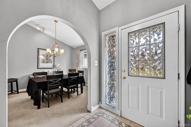 385 Route 284, Westtown, NY 10998