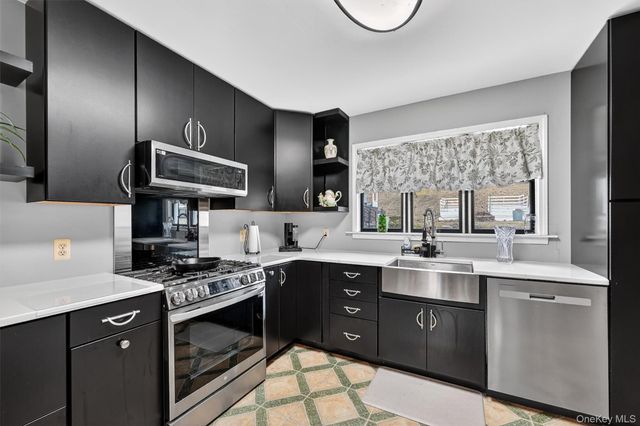 385 Route 284, Westtown, NY 10998