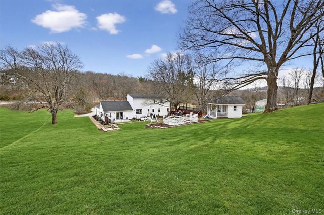 385 Route 284, Westtown, NY 10998