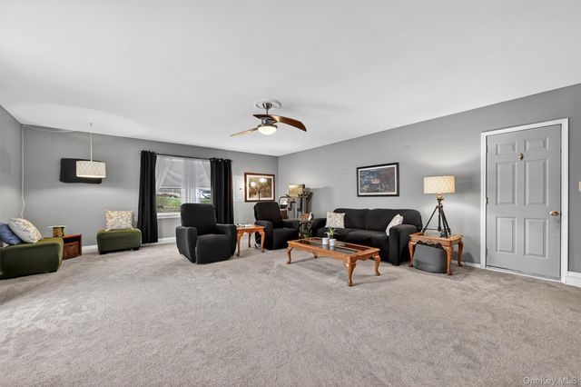 385 Route 284, Westtown, NY 10998