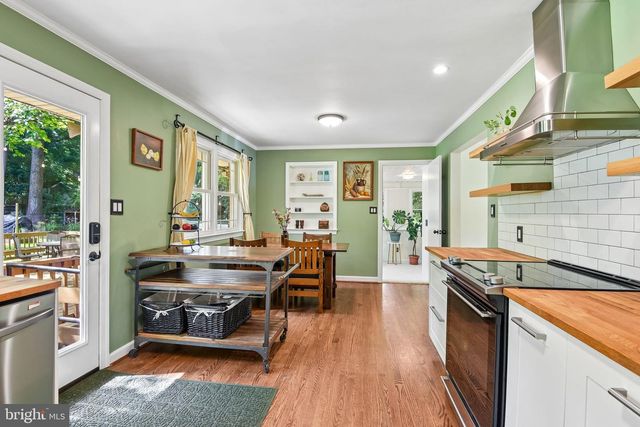 3502 BURROWS AVE, Fairfax, VA 22030