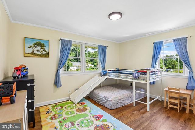 3502 BURROWS AVE, Fairfax, VA 22030