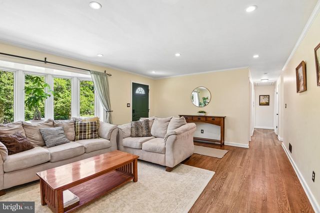 3502 BURROWS AVE, Fairfax, VA 22030