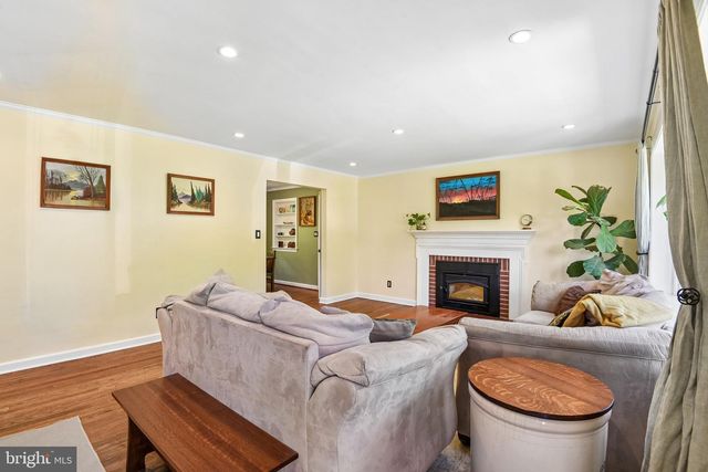 3502 BURROWS AVE, Fairfax, VA 22030